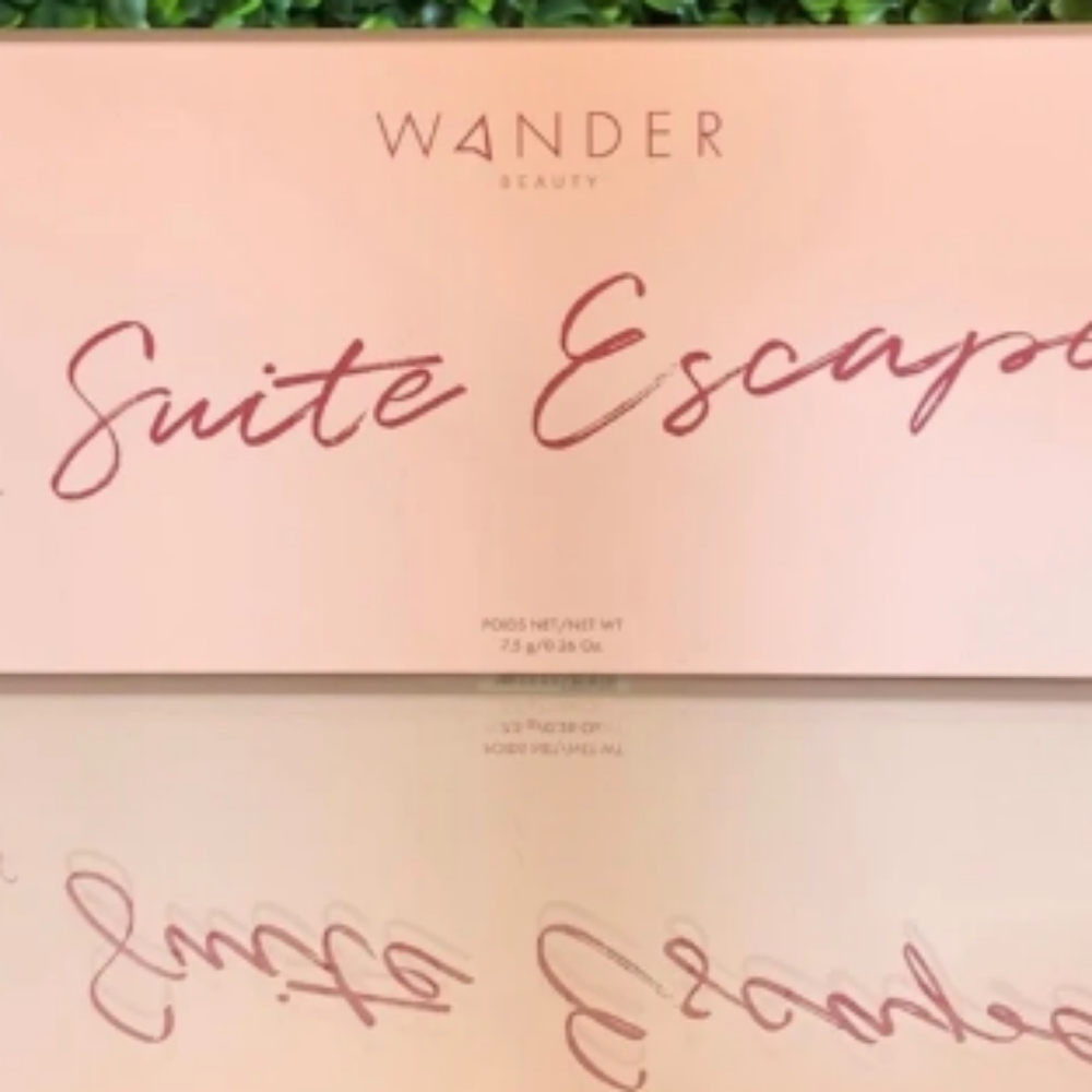 Wander Beauty Suite Escape Palette